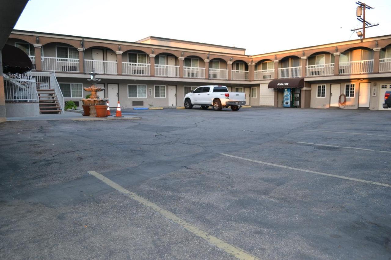 Bell Gardens Inn Los Angeles - Bell Gardens Bagian luar foto